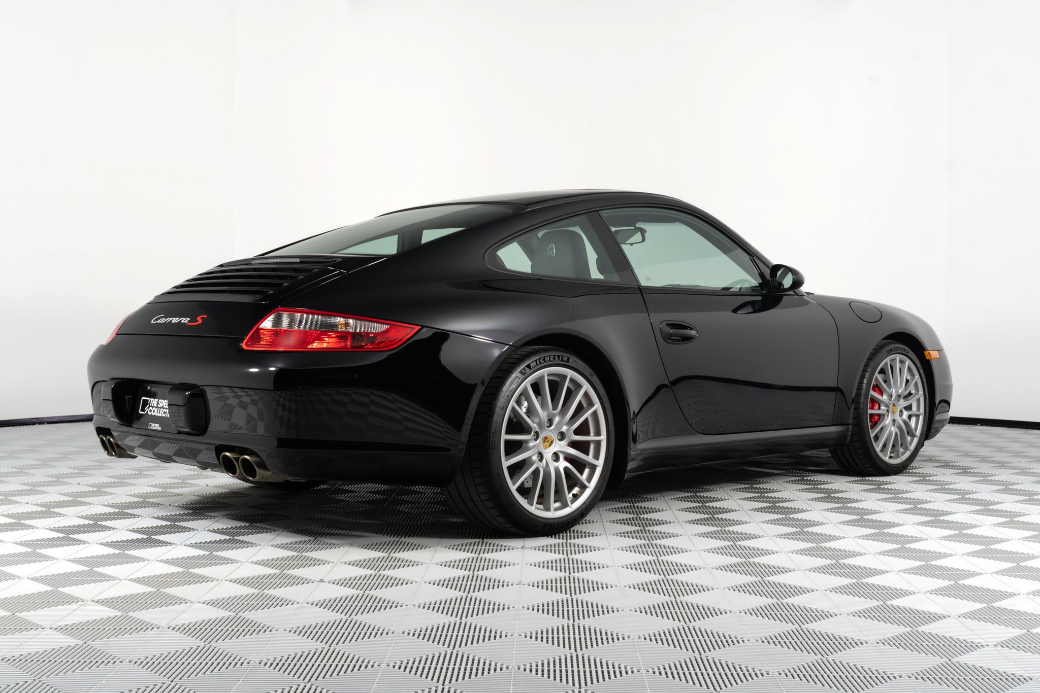 Used 2005 Porsche 911 Carrera S RWD image 8