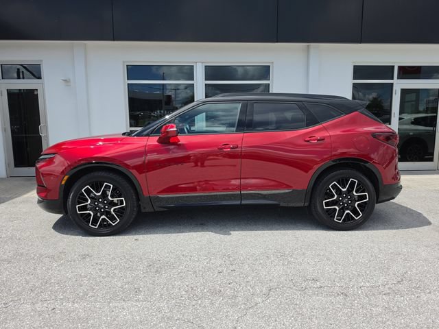 Certified 2025 Chevrolet Blazer RS w/ Driver Confidence II Package FWD image 4