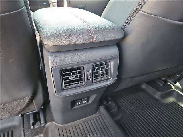 Used 2025 Toyota RAV4 XSE AWD/4WD image 18