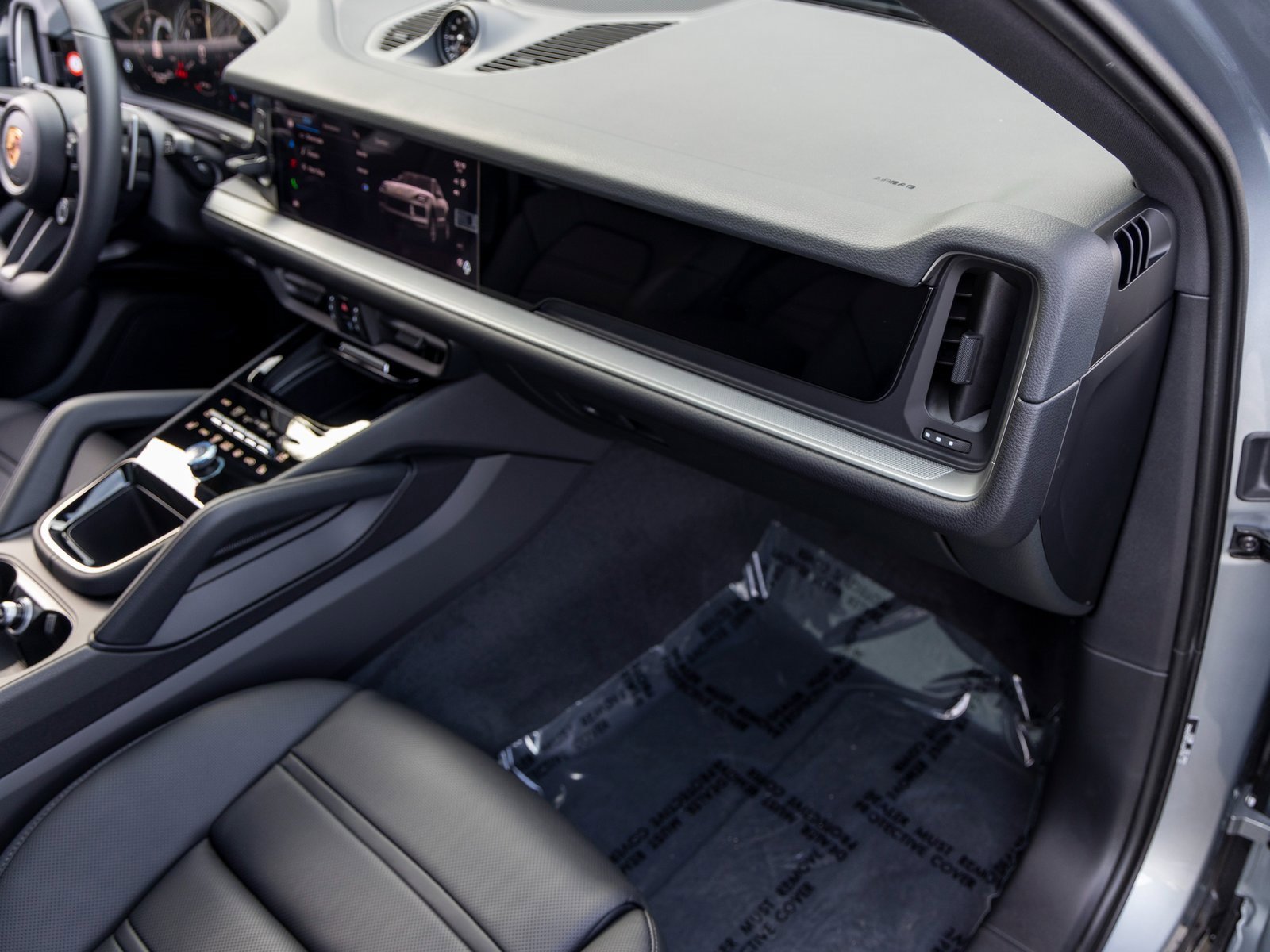 New 2026 Porsche Cayenne Coupe image 52