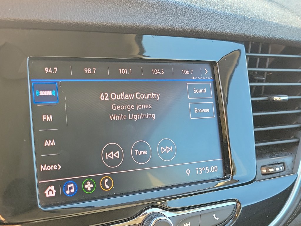 Used 2022 Buick Encore Preferred AWD/4WD image 23