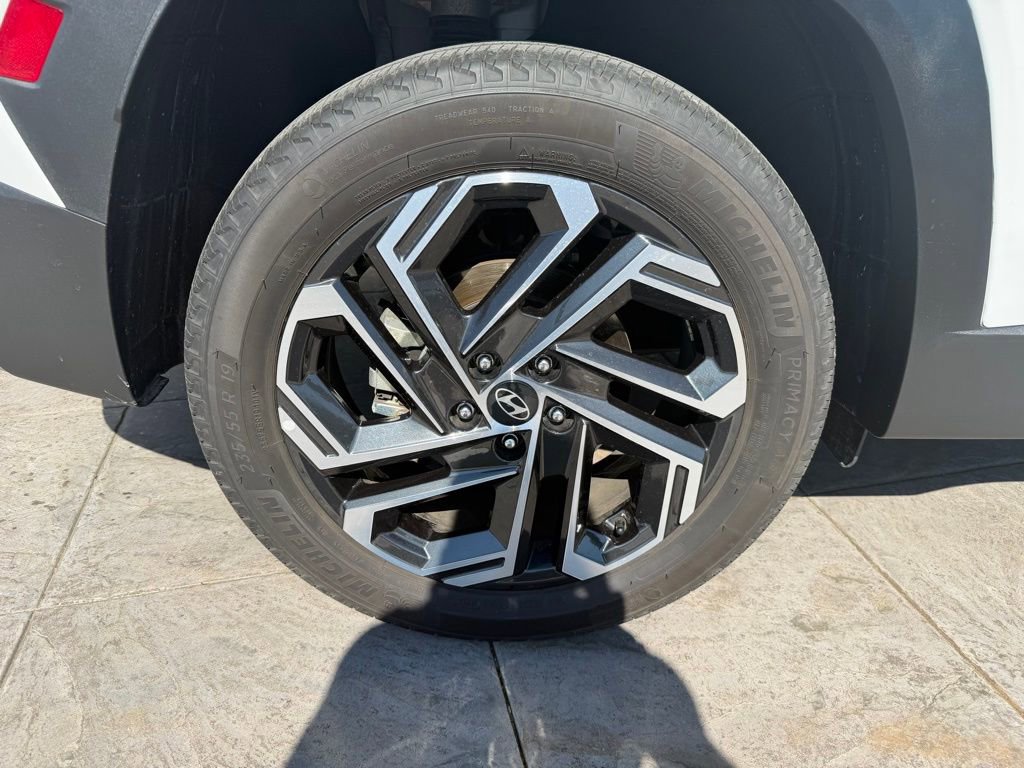 Used 2025 Hyundai Tucson Limited image 10