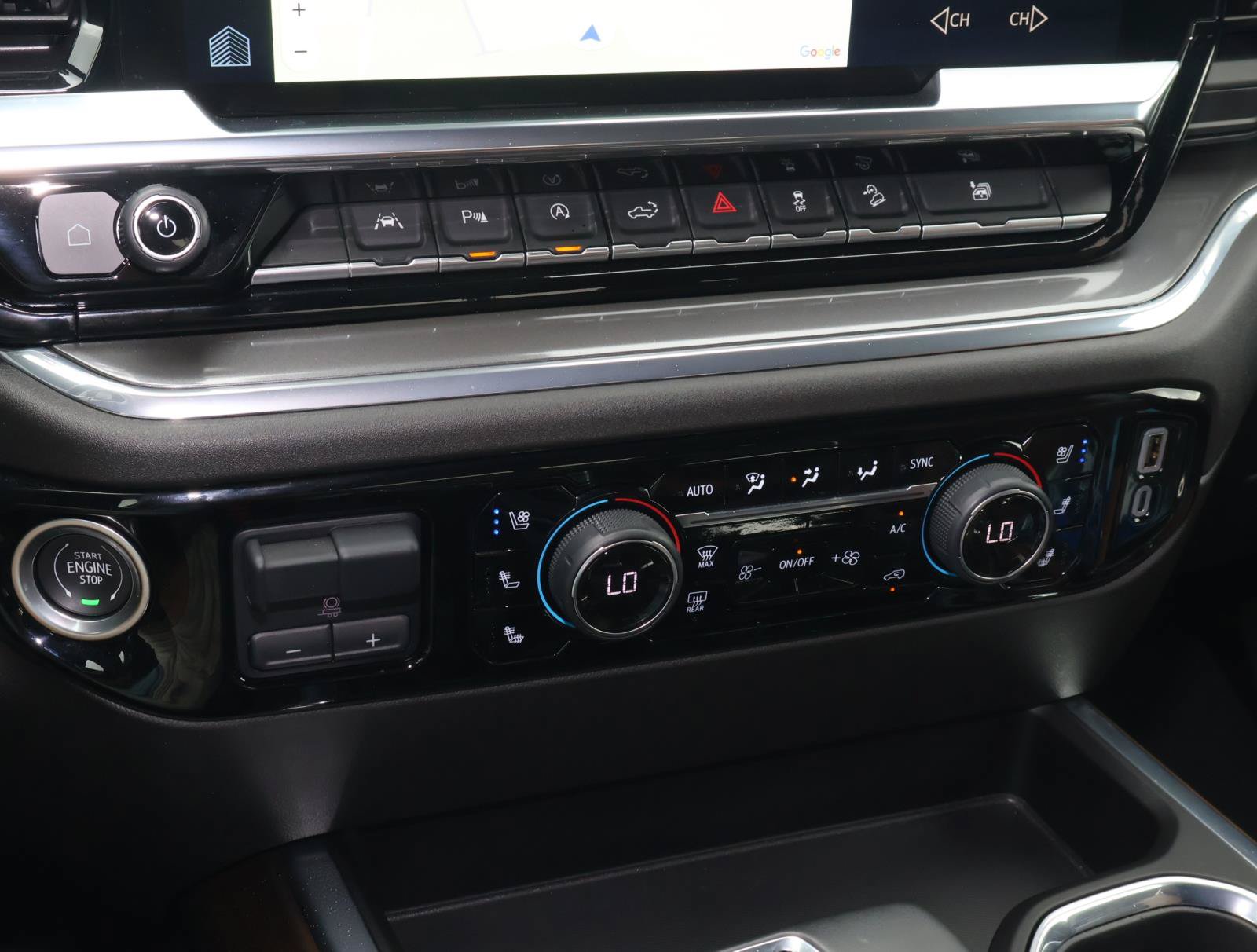 Used 2024 Chevrolet Silverado 1500 High Country w/ Technology Package AWD/4WD image 27