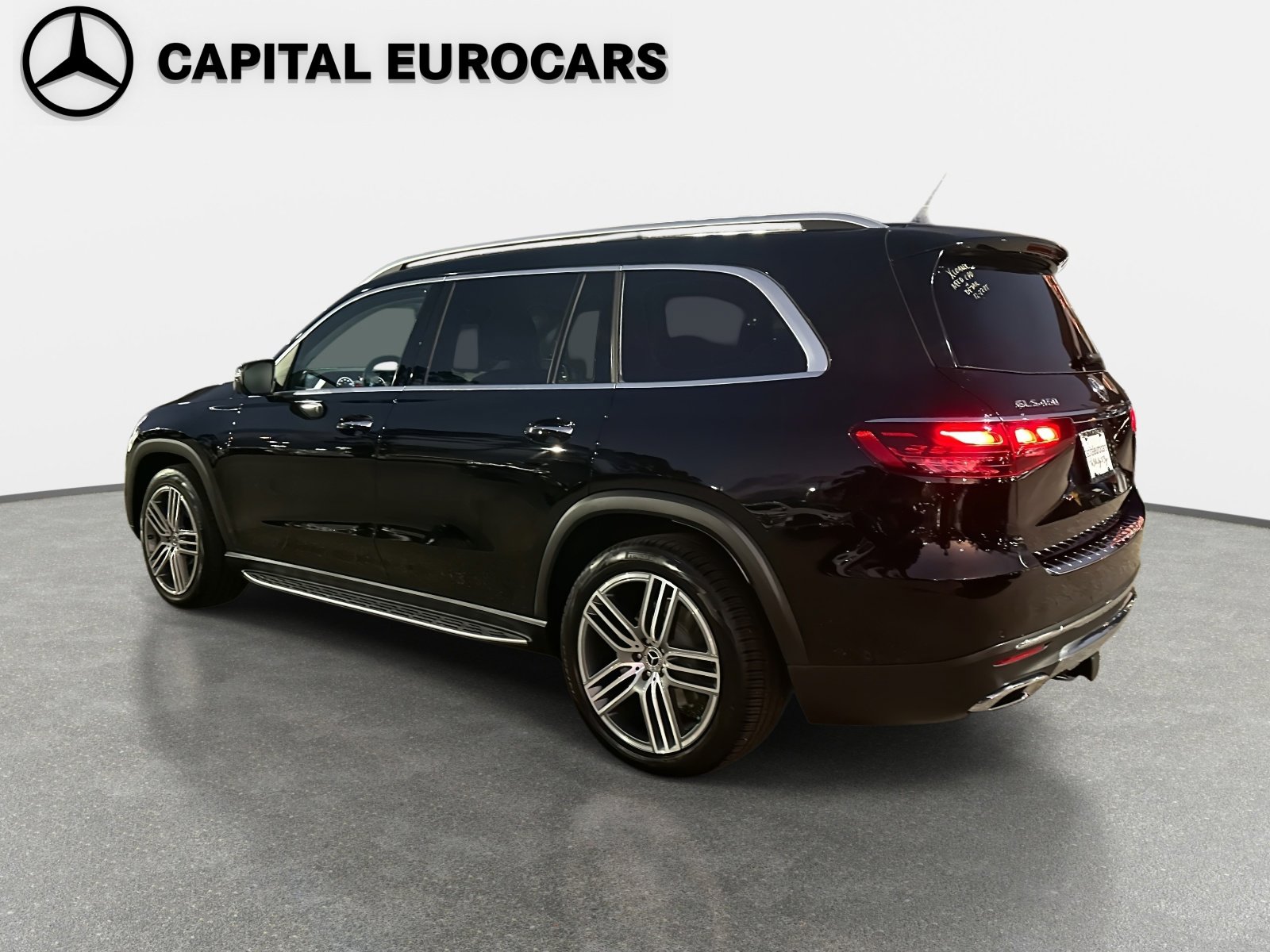 Certified 2025 Mercedes-Benz GLS 450 4MATIC image 3