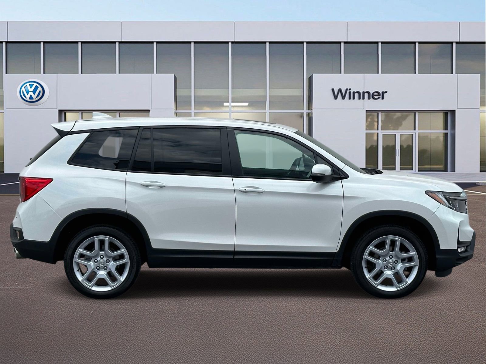 Used 2025 Honda Passport EX-L image 6