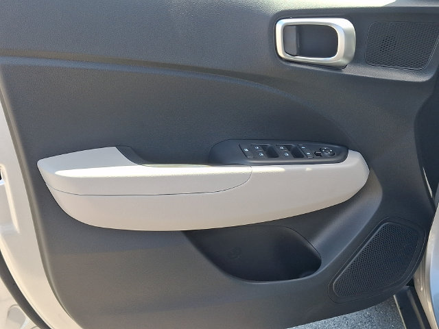 New 2026 Hyundai Venue SEL FWD image 13
