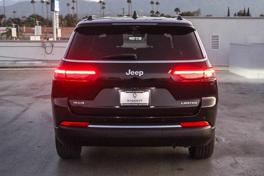 Used 2024 Jeep Grand Cherokee L Limited w/ Luxury Tech Group II AWD/4WD image 8
