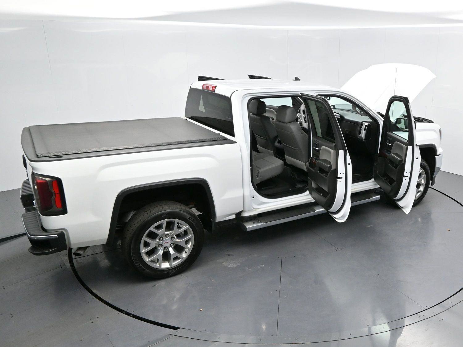 Used 2018 GMC Sierra 1500 SLT w/ SLT Premium Package image 38