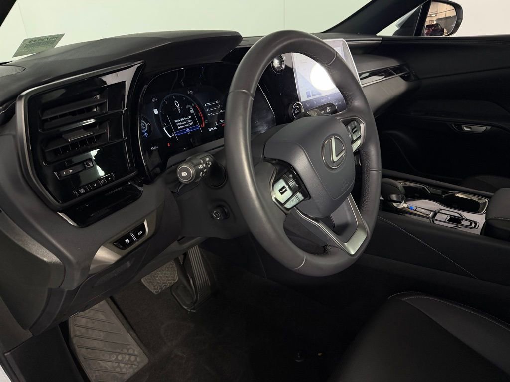 Used 2025 Lexus RX 350 FWD w/ Technology Package image 20