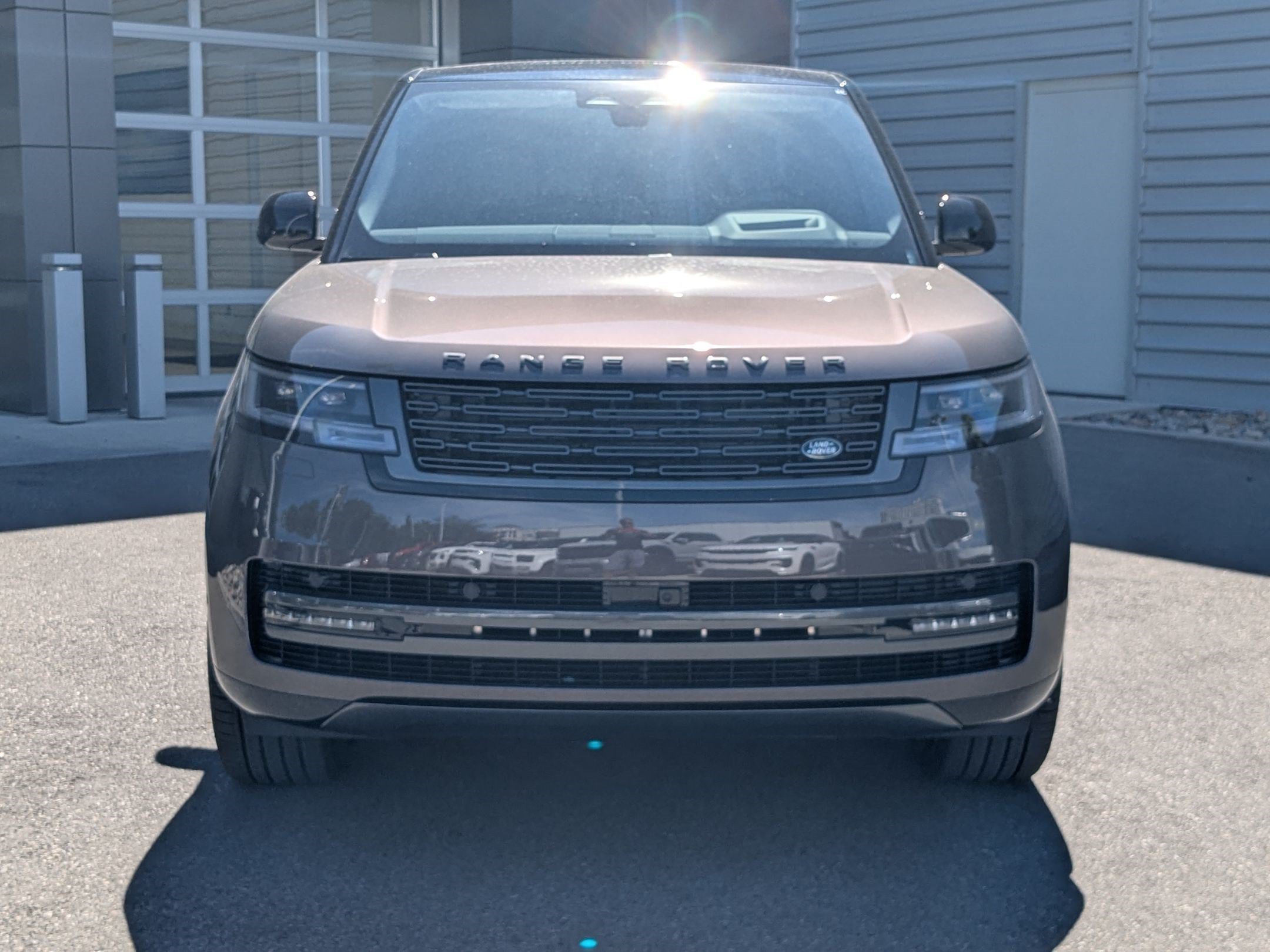 New 2026 Land Rover Range Rover SE AWD/4WD image 2