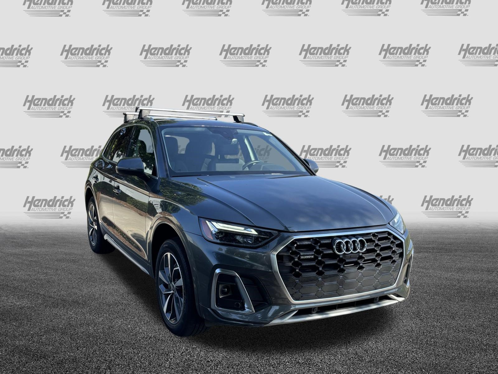 Used 2023 Audi Q5 2.0T Premium Plus w/ Premium Plus Package AWD/4WD image 2