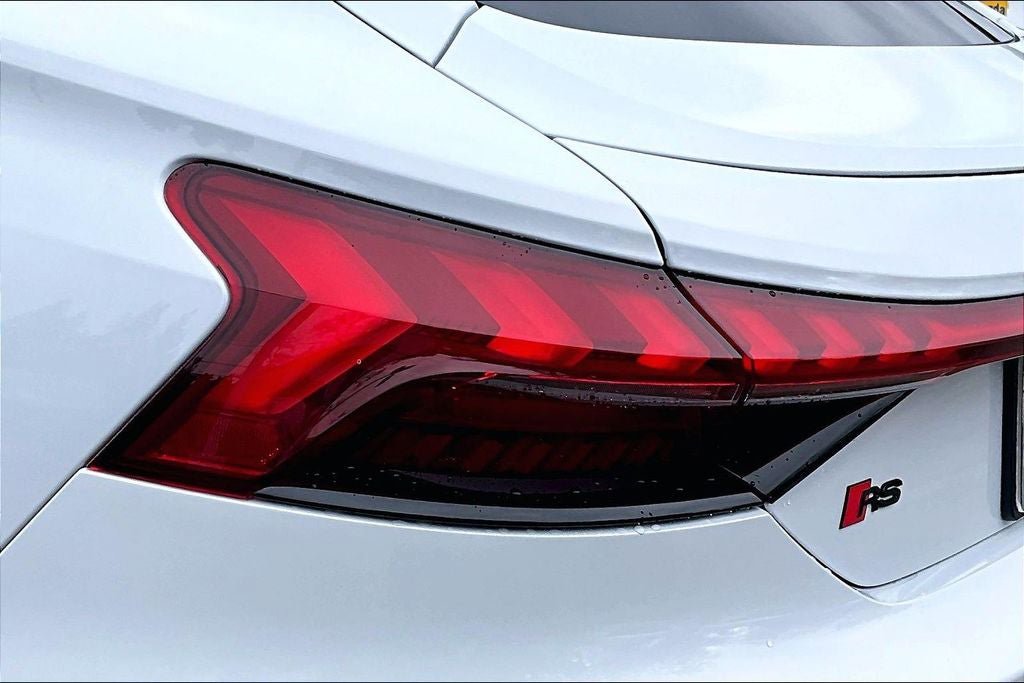 Used 2023 Audi RS e-tron GT w/ Ceramic Brake Package AWD/4WD image 29