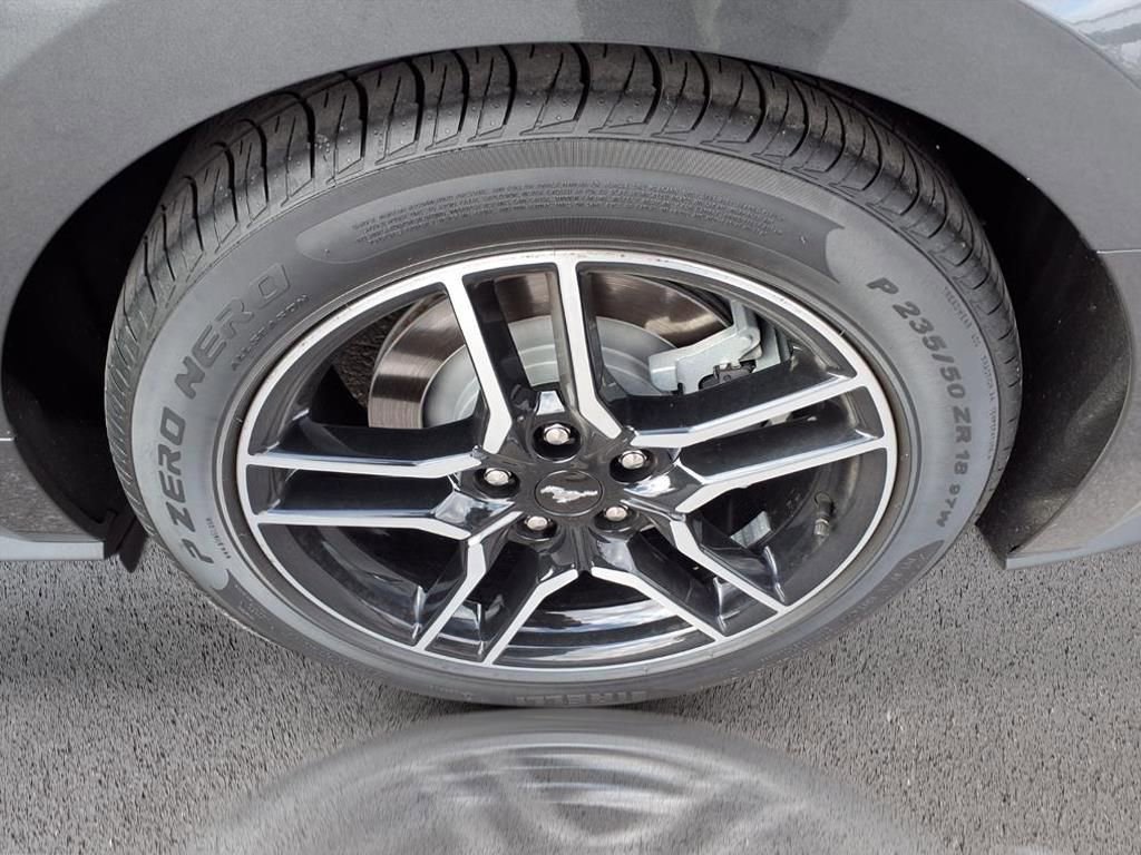 Used 2020 Ford Mustang GT image 32