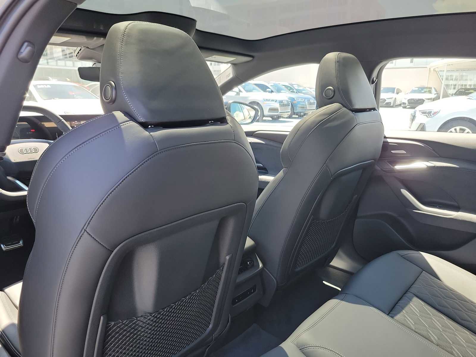 New 2025 Audi S6 e-tron Premium Plus AWD/4WD image 17