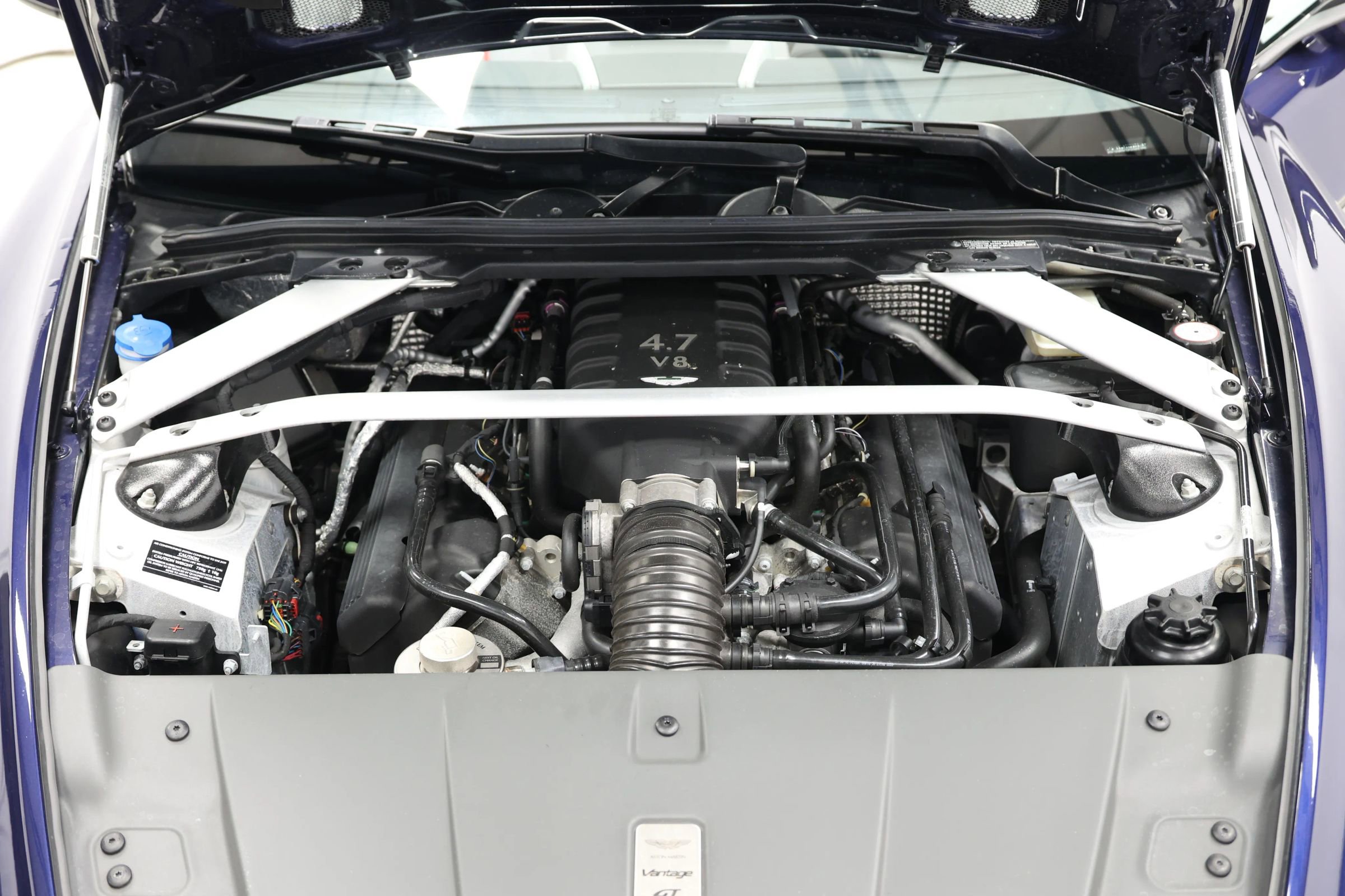 Used 2016 Aston Martin V8 Vantage GT RWD image 77