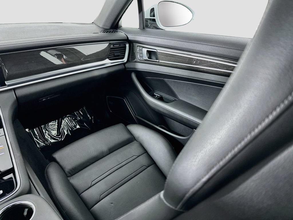 Certified 2023 Porsche Panamera Platinum Edition RWD image 26