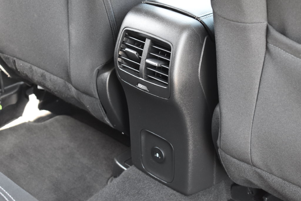 Certified 2023 Ford Escape Active AWD/4WD image 30