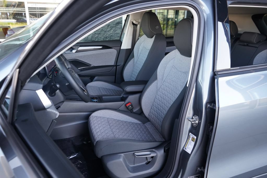 New 2026 Volkswagen Tiguan S FWD image 6
