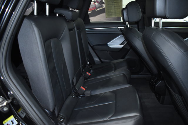 Used 2022 Audi Q3 2.0T Premium Plus w/ Premium Plus Package image 27