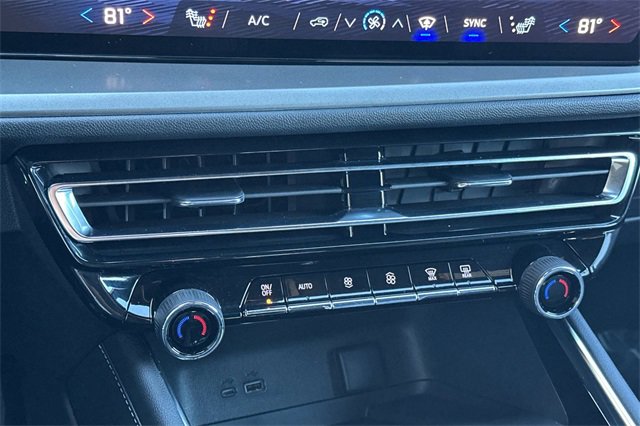 New 2026 Chevrolet Traverse LT image 28