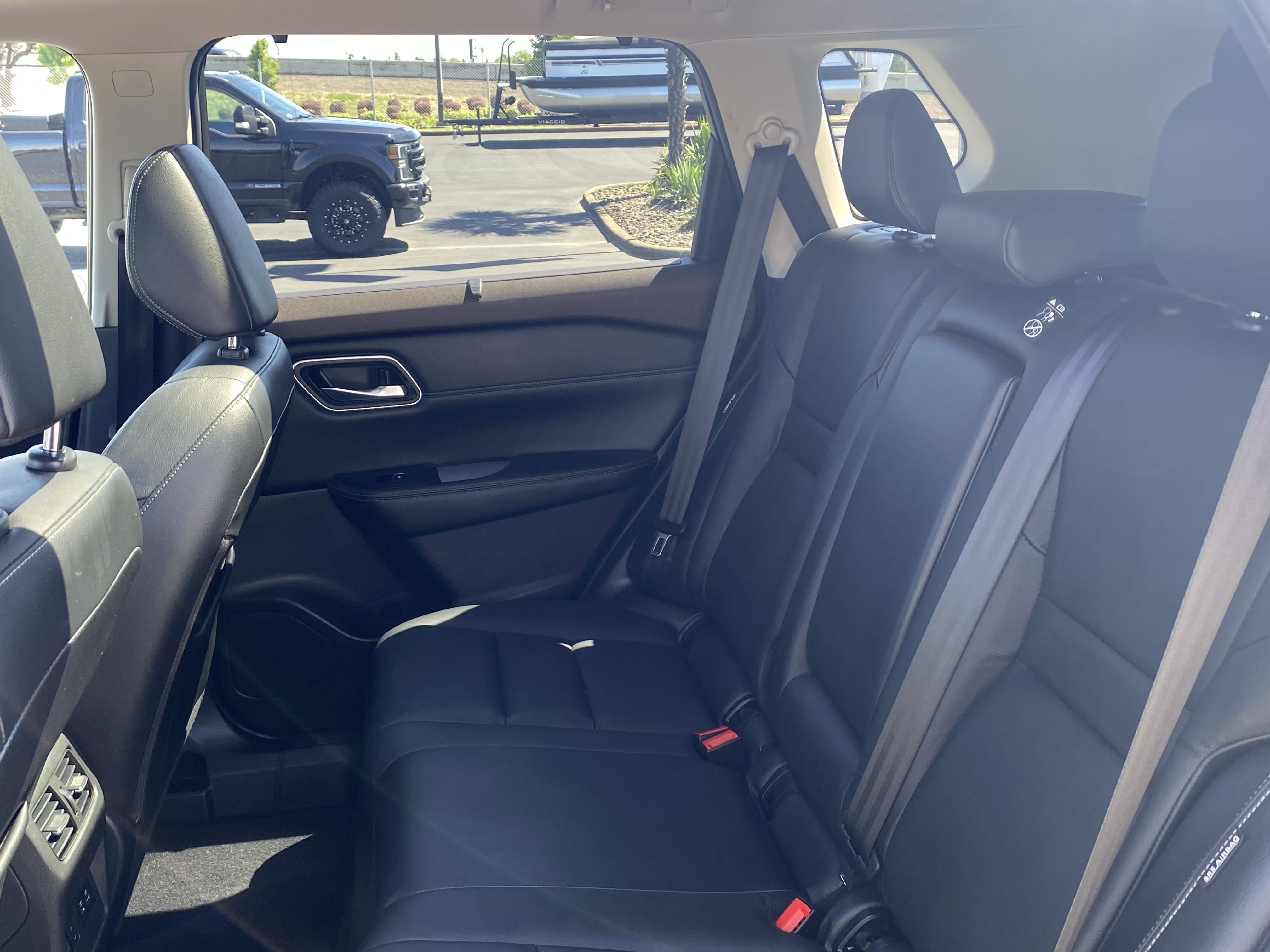 Used 2021 Nissan Rogue SL image 11