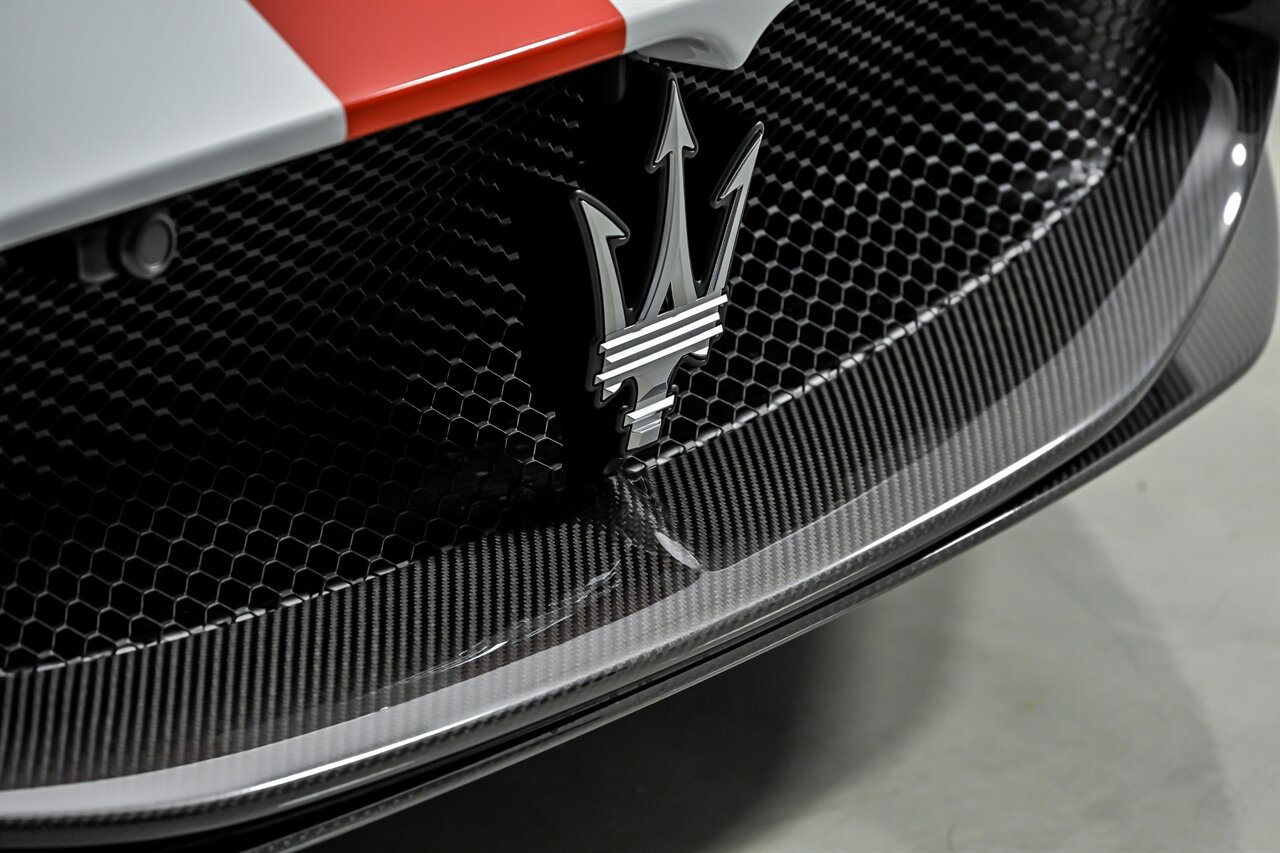 Used 2023 Maserati MC20 Coupe RWD image 4