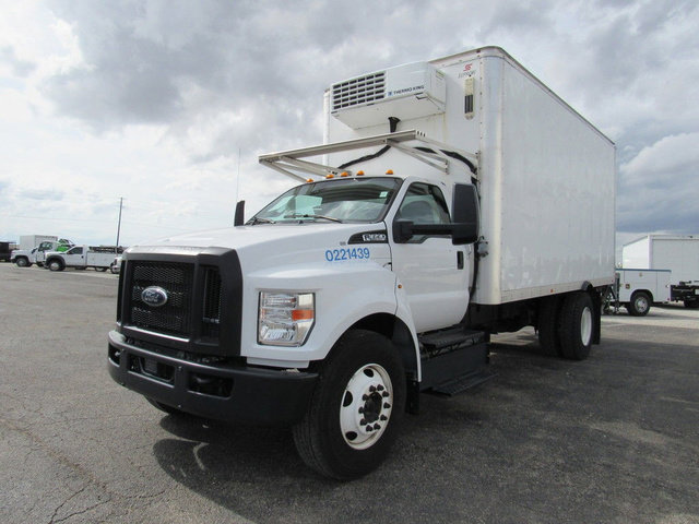 Used 2022 Ford F650 2WD Regular Cab Super Duty image 6