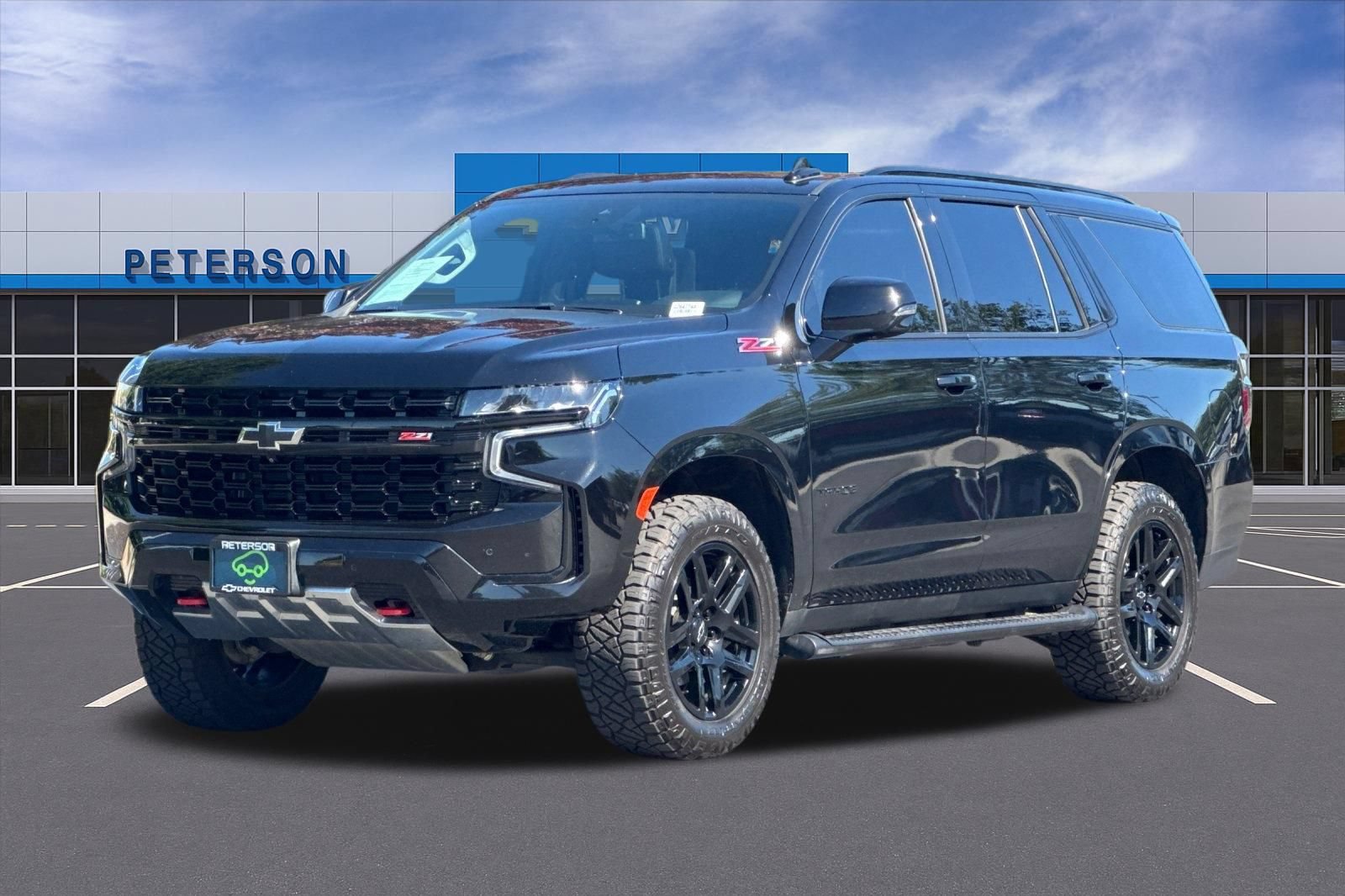 Certified 2023 Chevrolet Tahoe Z71 w/ Luxury Package AWD/4WD image 8