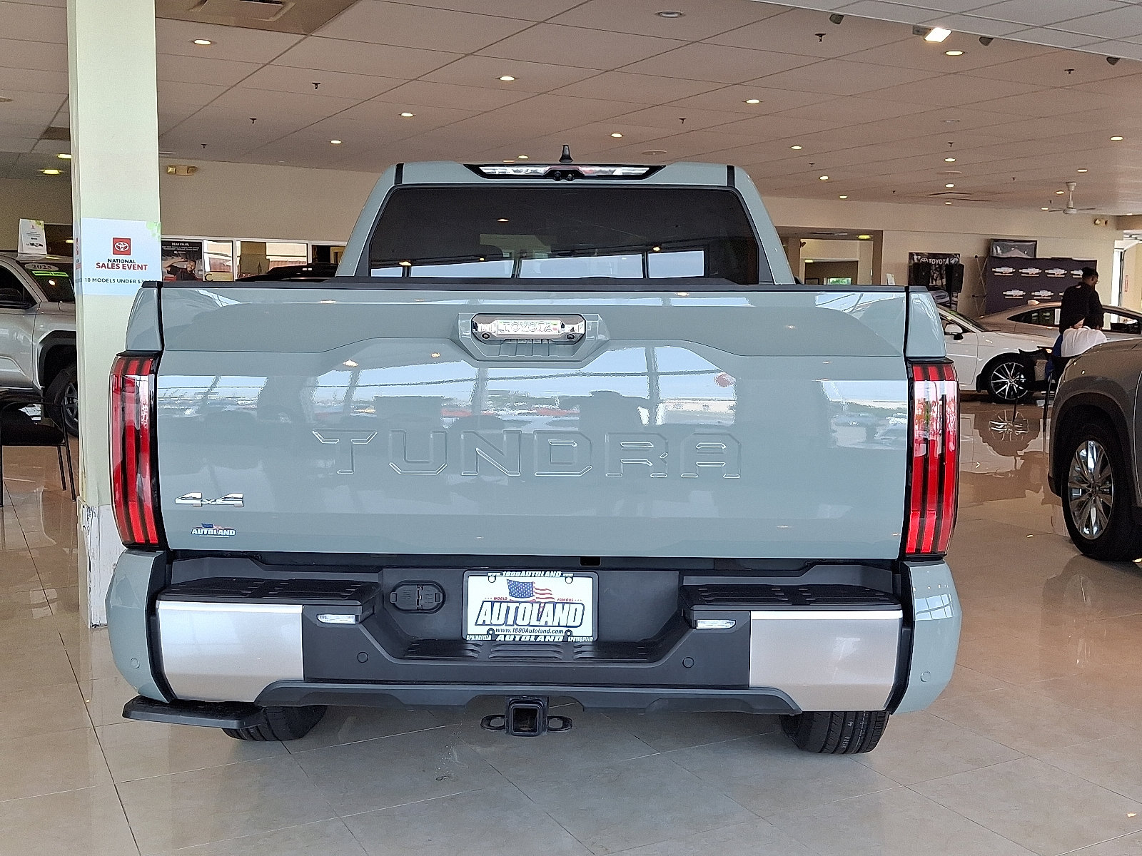 Used 2024 Toyota Tundra Limited AWD/4WD image 5
