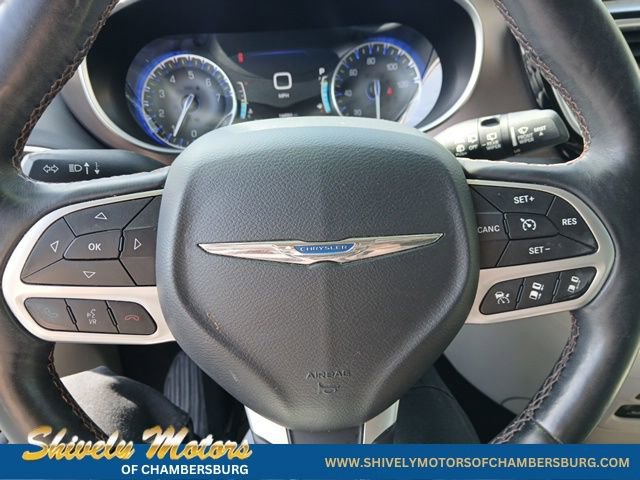 Used 2017 Chrysler Pacifica Touring-L Plus w/ Advanced Safetytec Group image 34