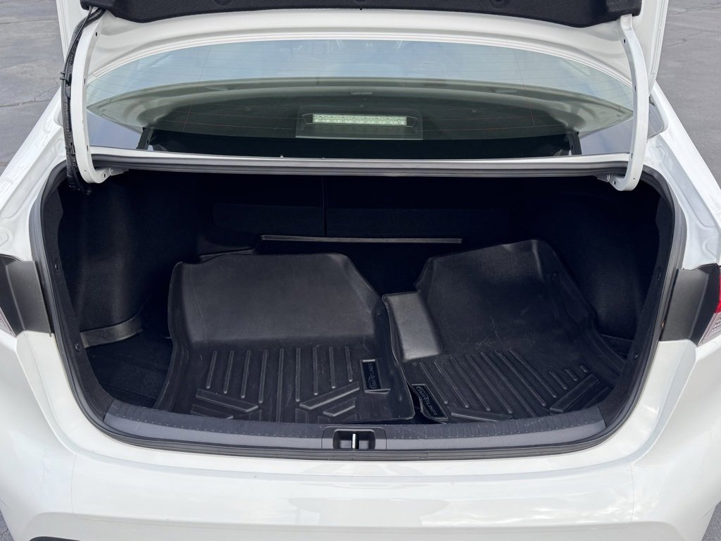 Used 2023 Toyota Corolla LE image 35