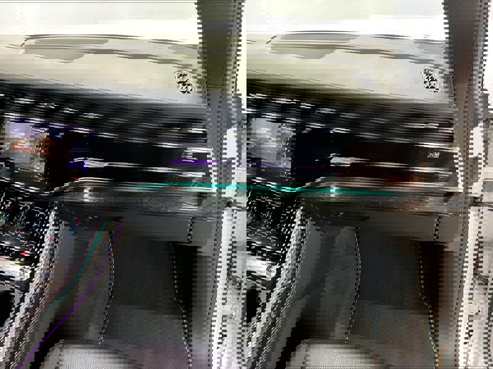 Used 2022 Audi Q8 Prestige image 17