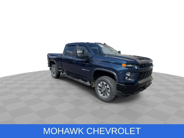Used 2022 Chevrolet Silverado 2500 Custom w/ Custom Value Package AWD/4WD image 4