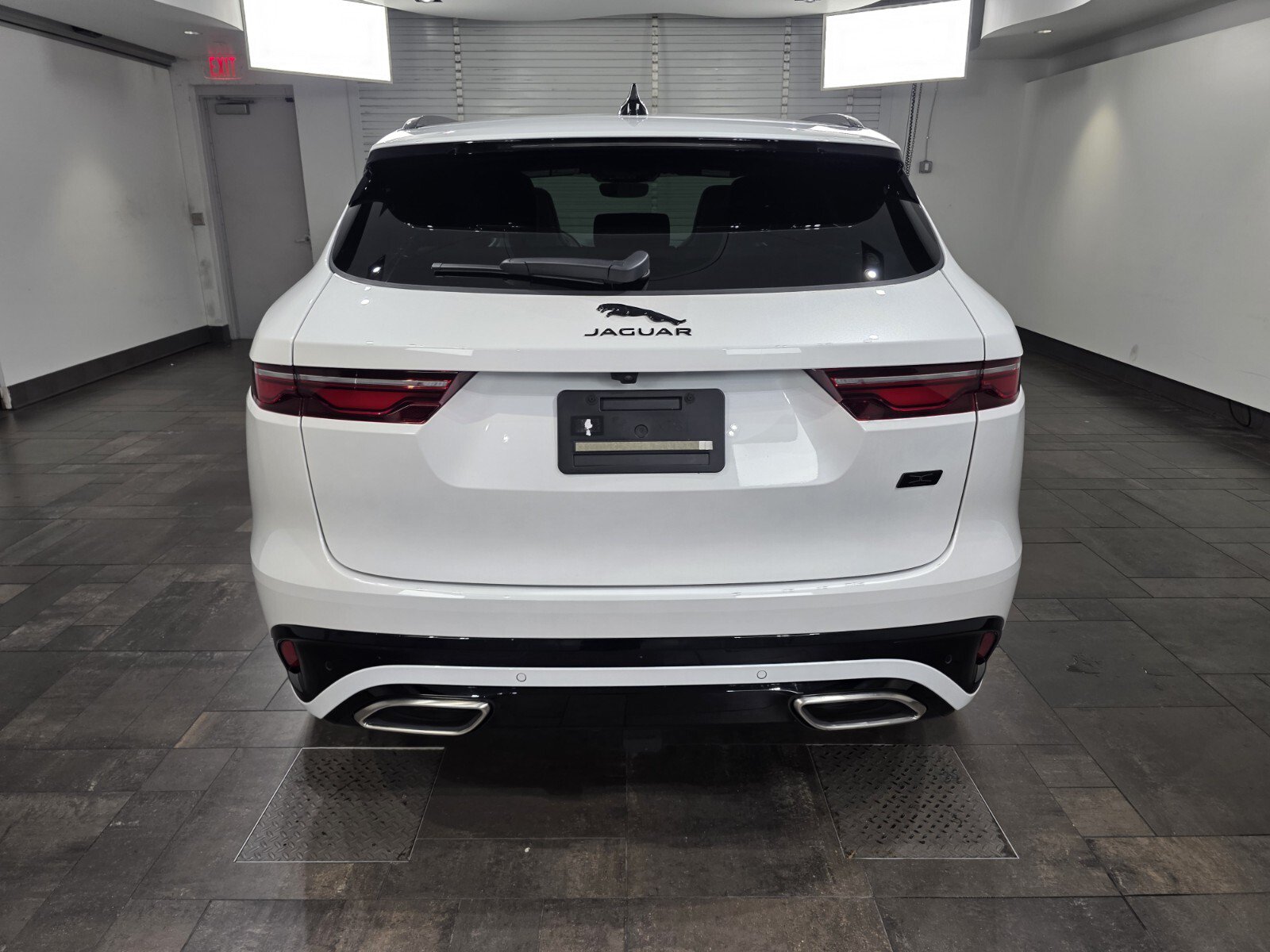 New 2026 Jaguar F-PACE R-Dynamic S AWD/4WD image 5