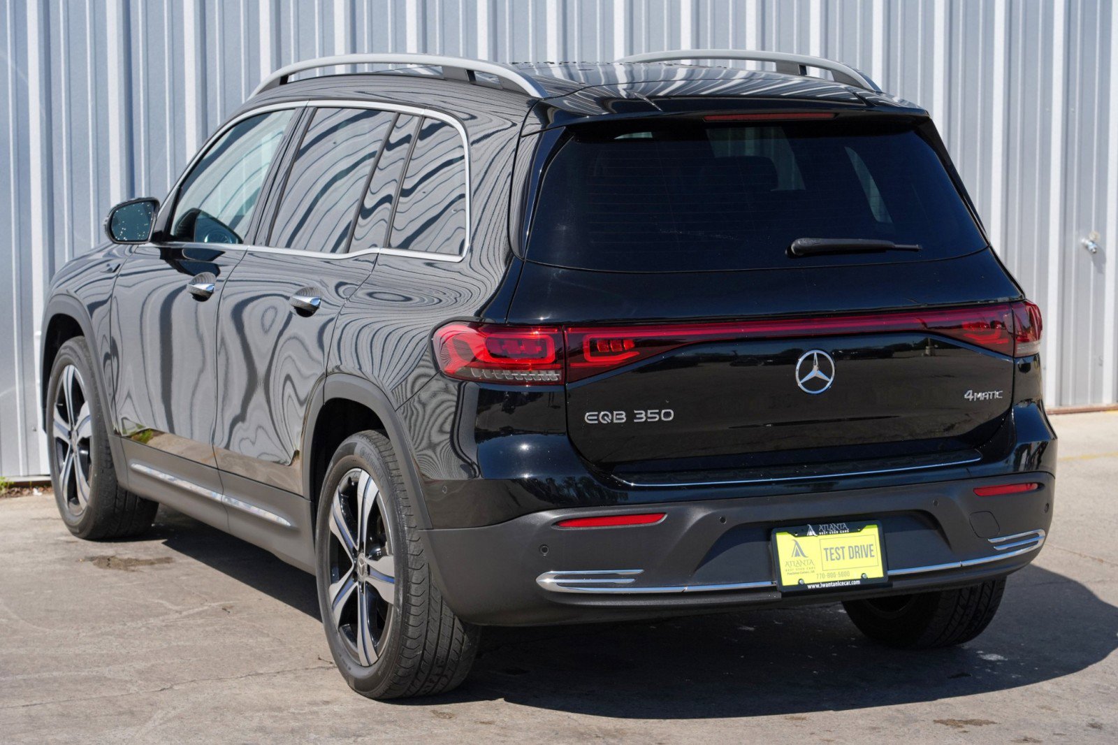 Used 2022 Mercedes-Benz EQB 350 4MATIC w/ Pinnacle Package image 48