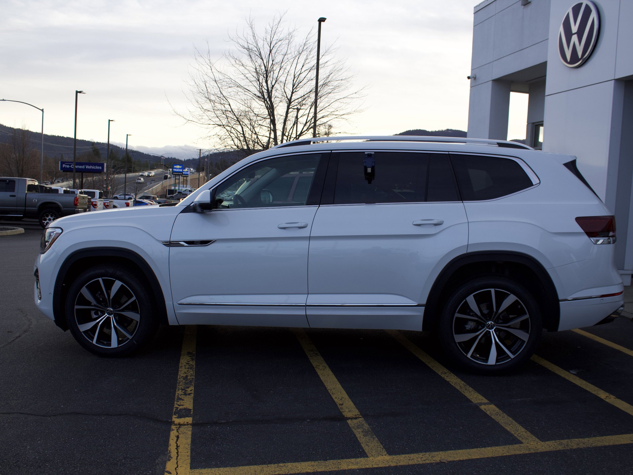 New 2026 Volkswagen Atlas SEL Premium R-Line image 8