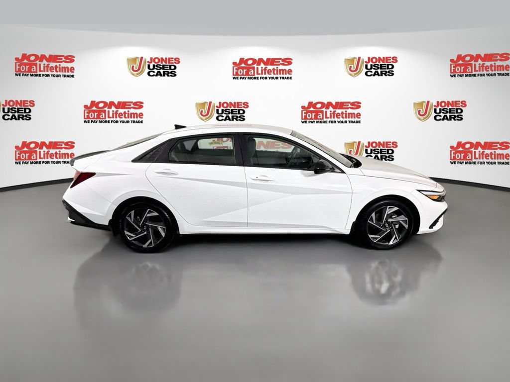 Certified 2025 Hyundai Elantra Sport FWD image 17