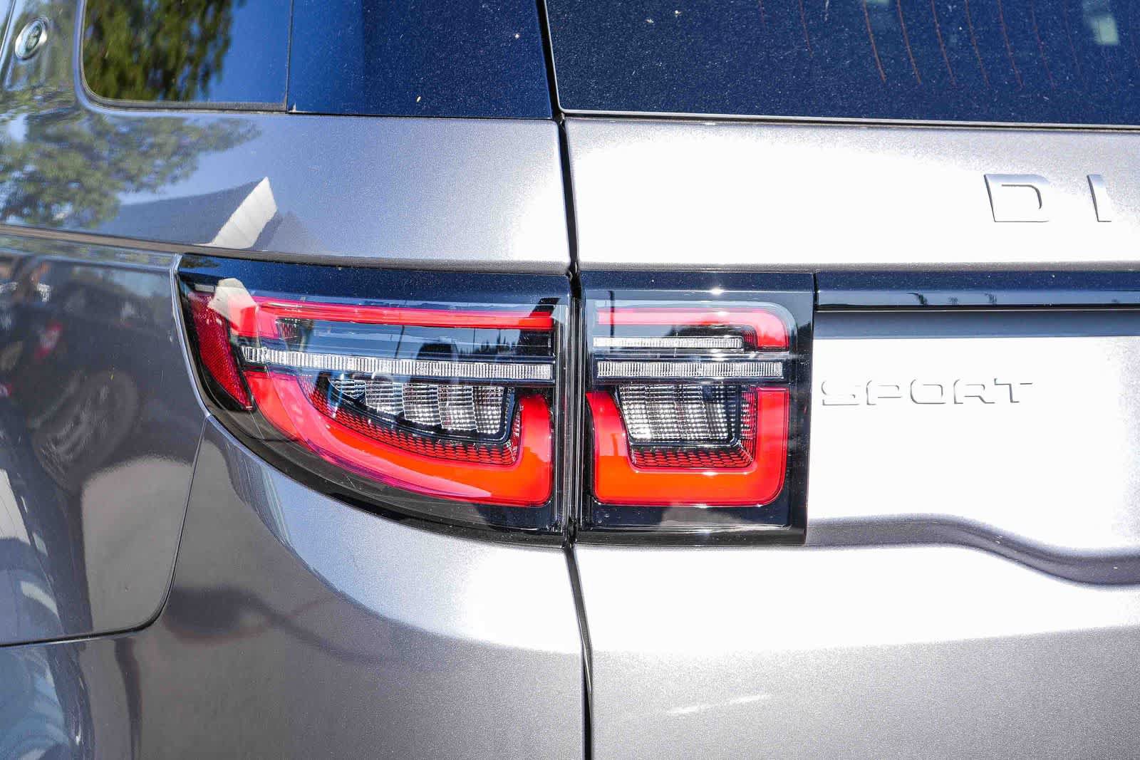 New 2025 Land Rover Discovery Sport S AWD/4WD image 7