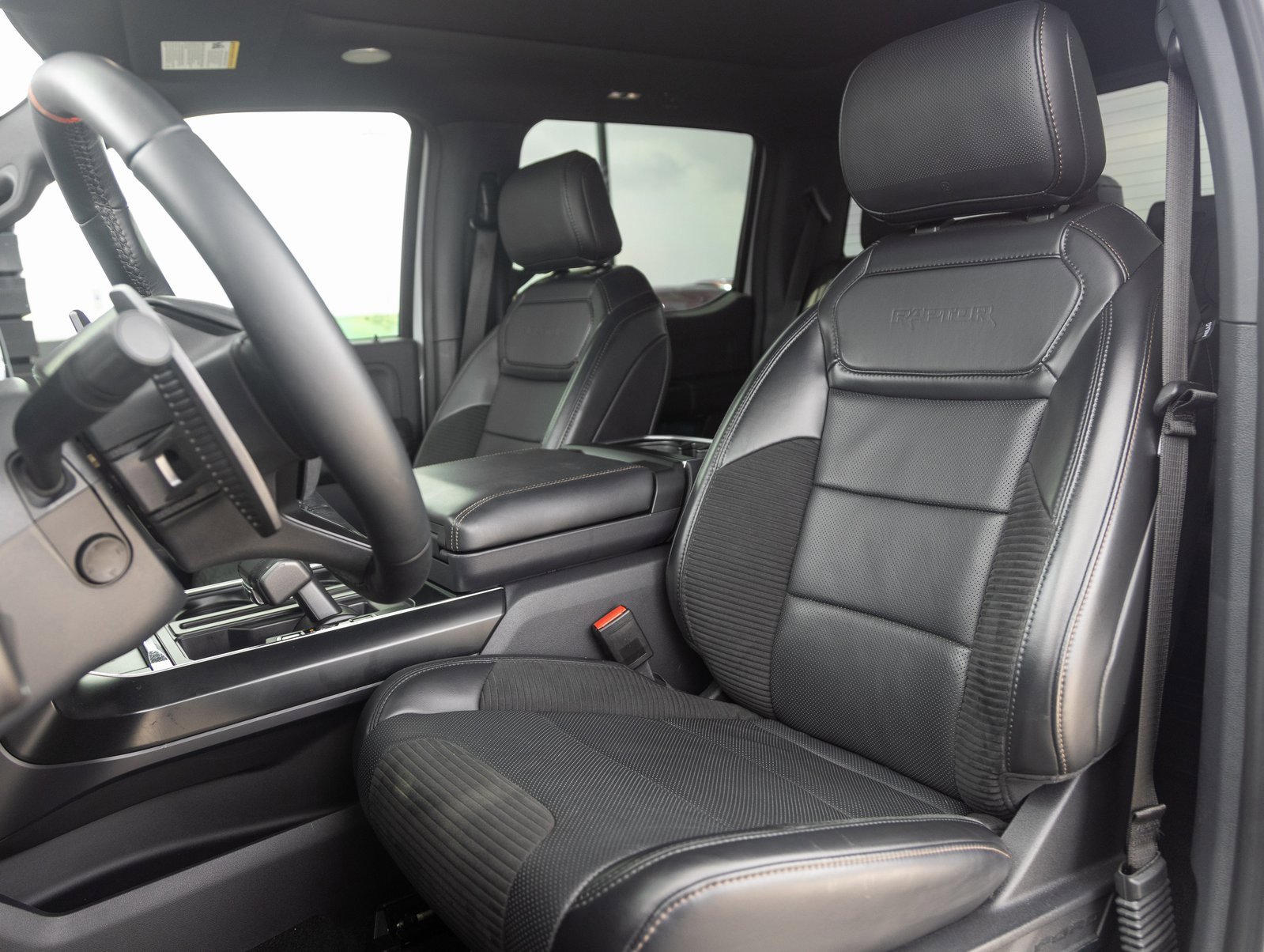 Used 2023 Ford F150 Raptor image 5