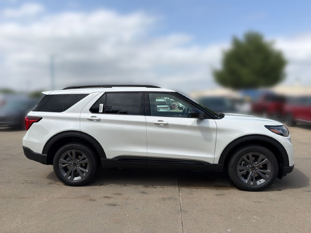 New 2026 Ford Explorer Active w/ Active Comfort Package AWD/4WD image 4