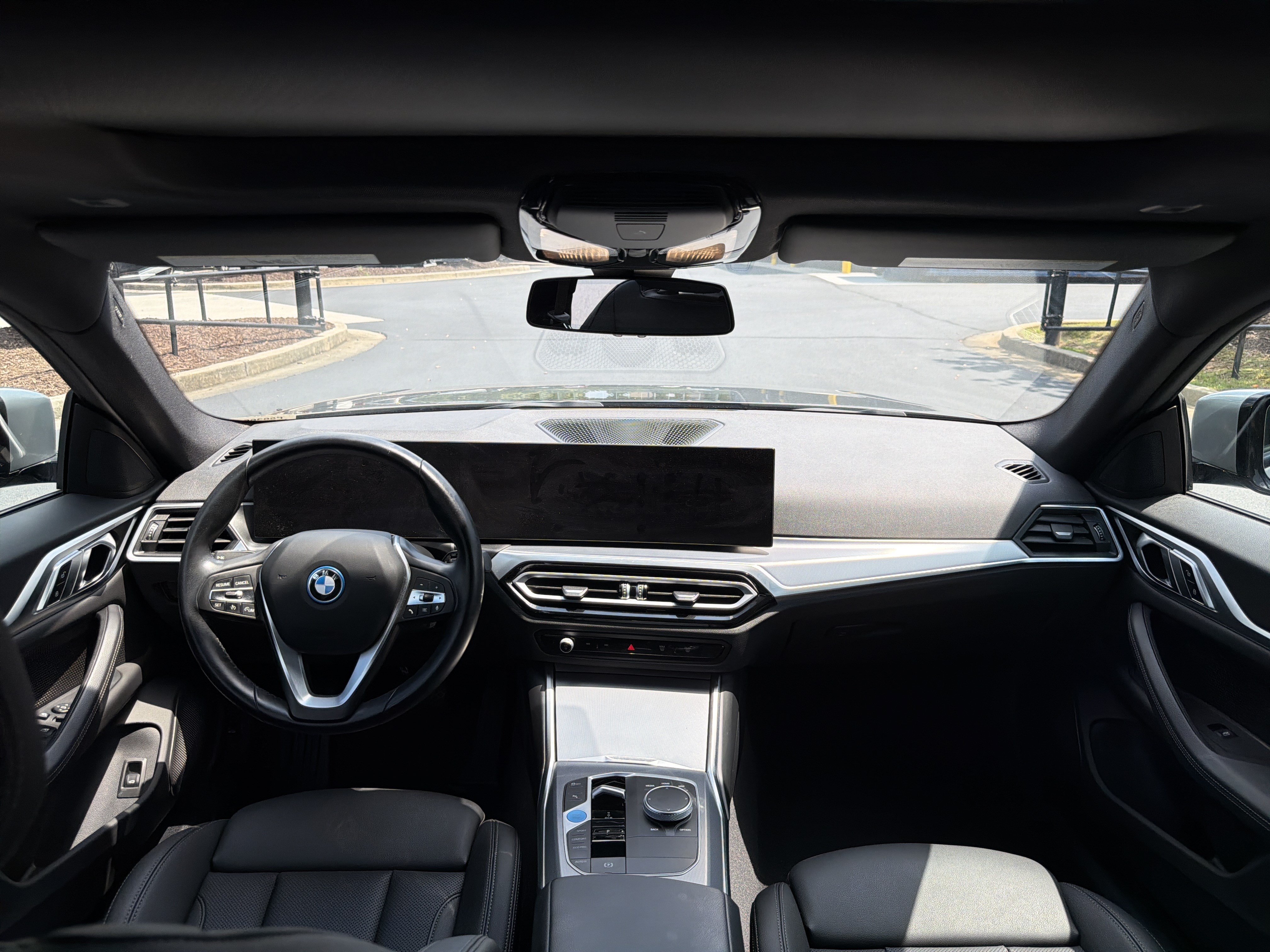 Used 2023 BMW i4 eDrive35 RWD image 18