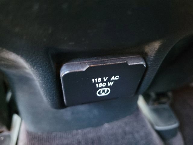 Used 2016 Jeep Cherokee 75th Anniversary FWD image 23