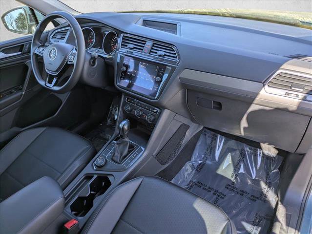 Used 2020 Volkswagen Tiguan SE image 19
