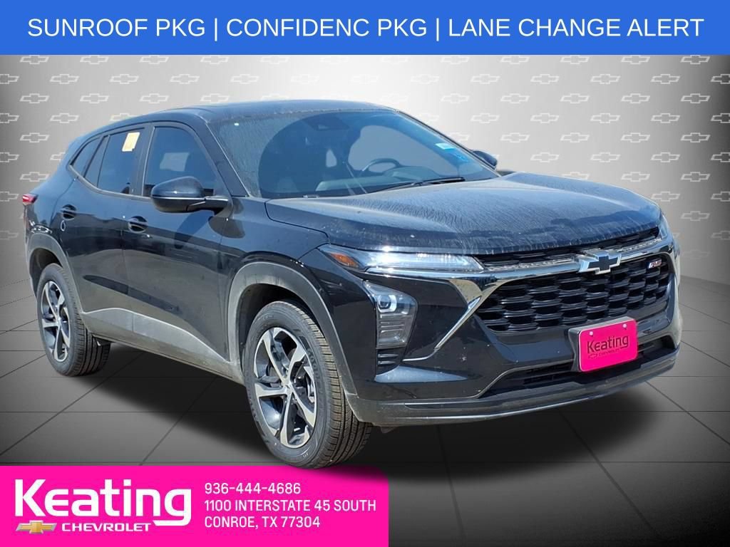 Used 2026 Chevrolet Trax RS w/ Sunroof Package FWD image 2
