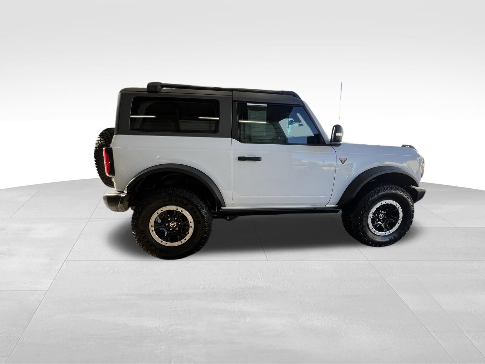 Used 2022 Ford Bronco Badlands AWD/4WD image 4