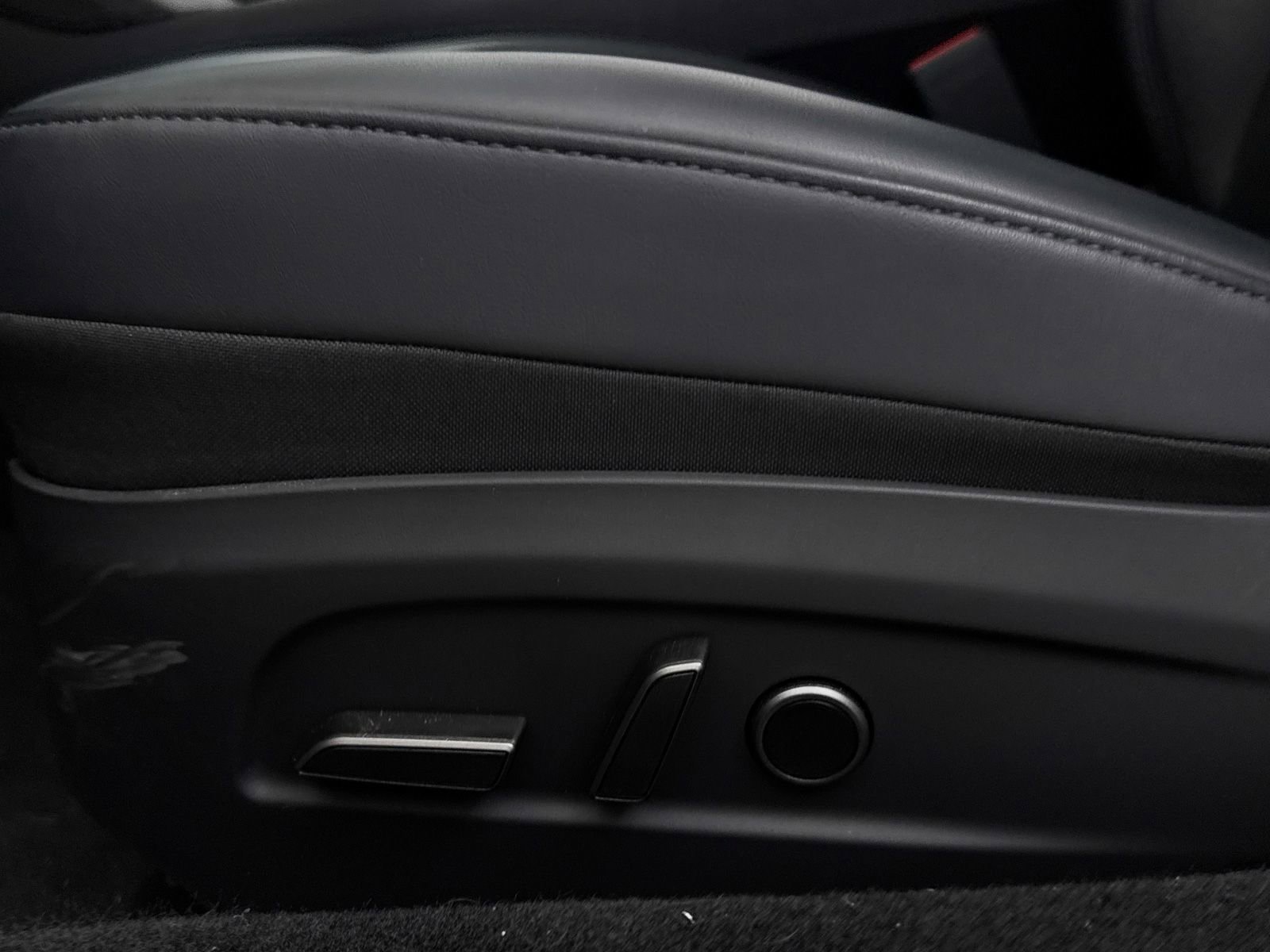 Used 2025 Tesla Model 3 Long Range RWD image 30