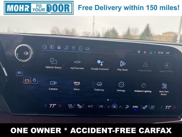 Used 2025 Chevrolet Traverse RS image 14