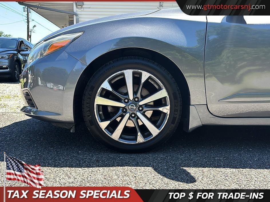Used 2016 Nissan Altima 2.5 SR FWD image 14