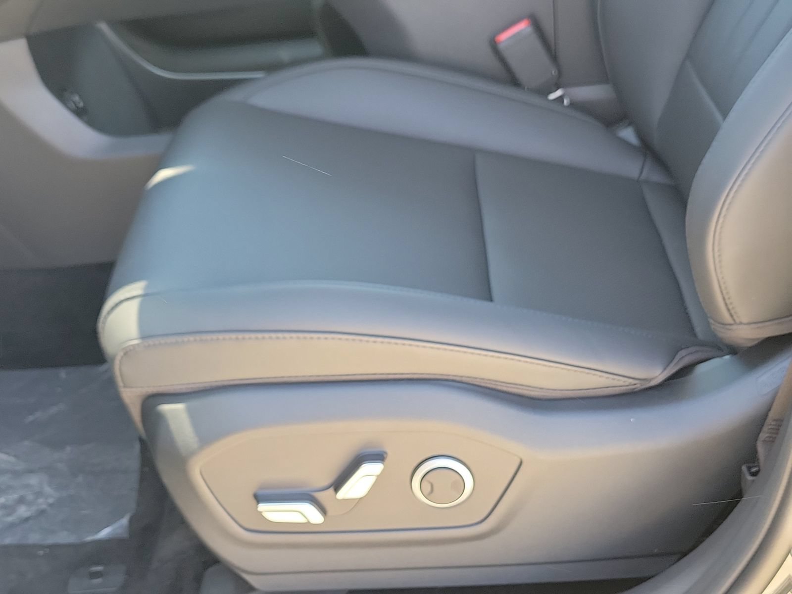New 2026 Hyundai Santa Fe SEL AWD/4WD image 16