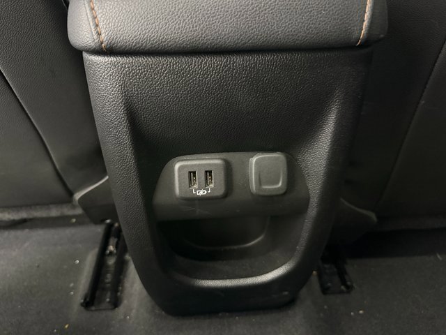 Used 2021 GMC Canyon AT4 image 32